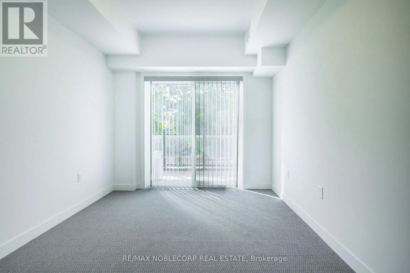 2205 - 58 ELIZABETH STREET E