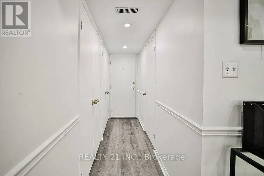 1036 - 75 WELDRICK ROAD E