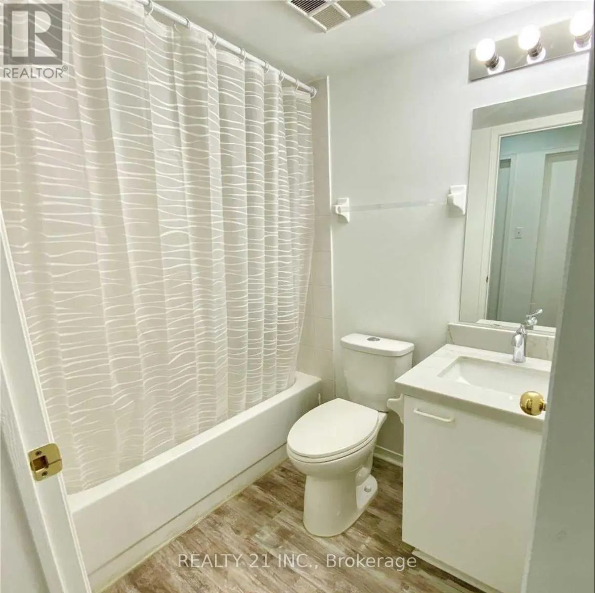 1036 - 75 WELDRICK ROAD E