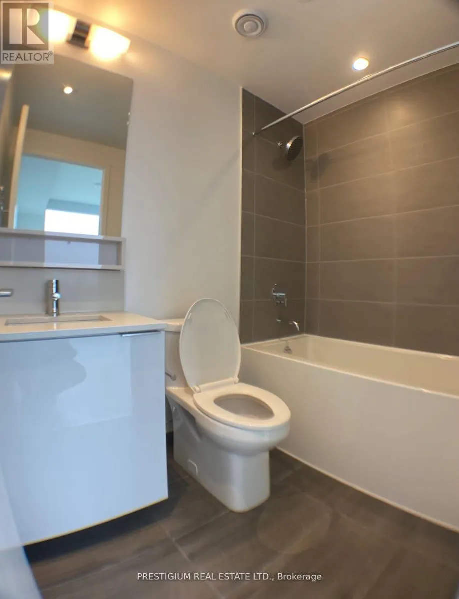 4206 - 950 PORTAGE PARKWAY