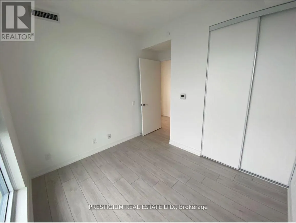 4206 - 950 PORTAGE PARKWAY