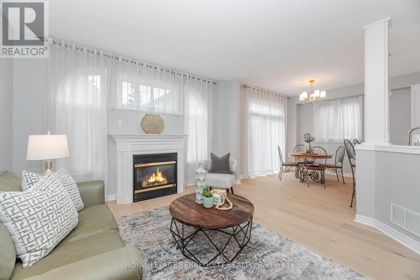 43 BLACK WALNUT DRIVE