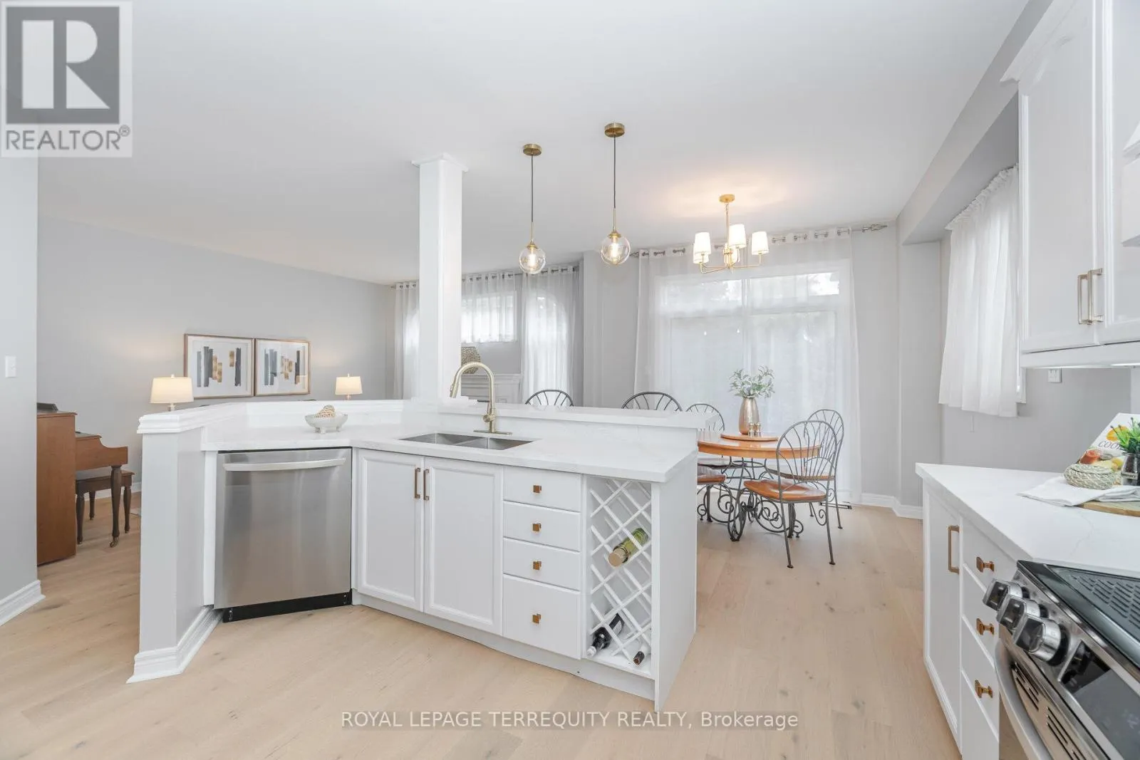 43 BLACK WALNUT DRIVE