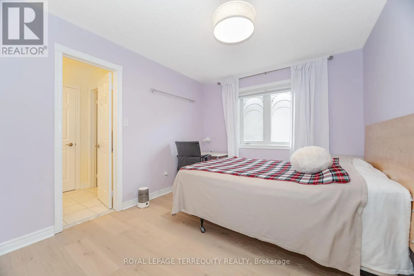 43 BLACK WALNUT DRIVE