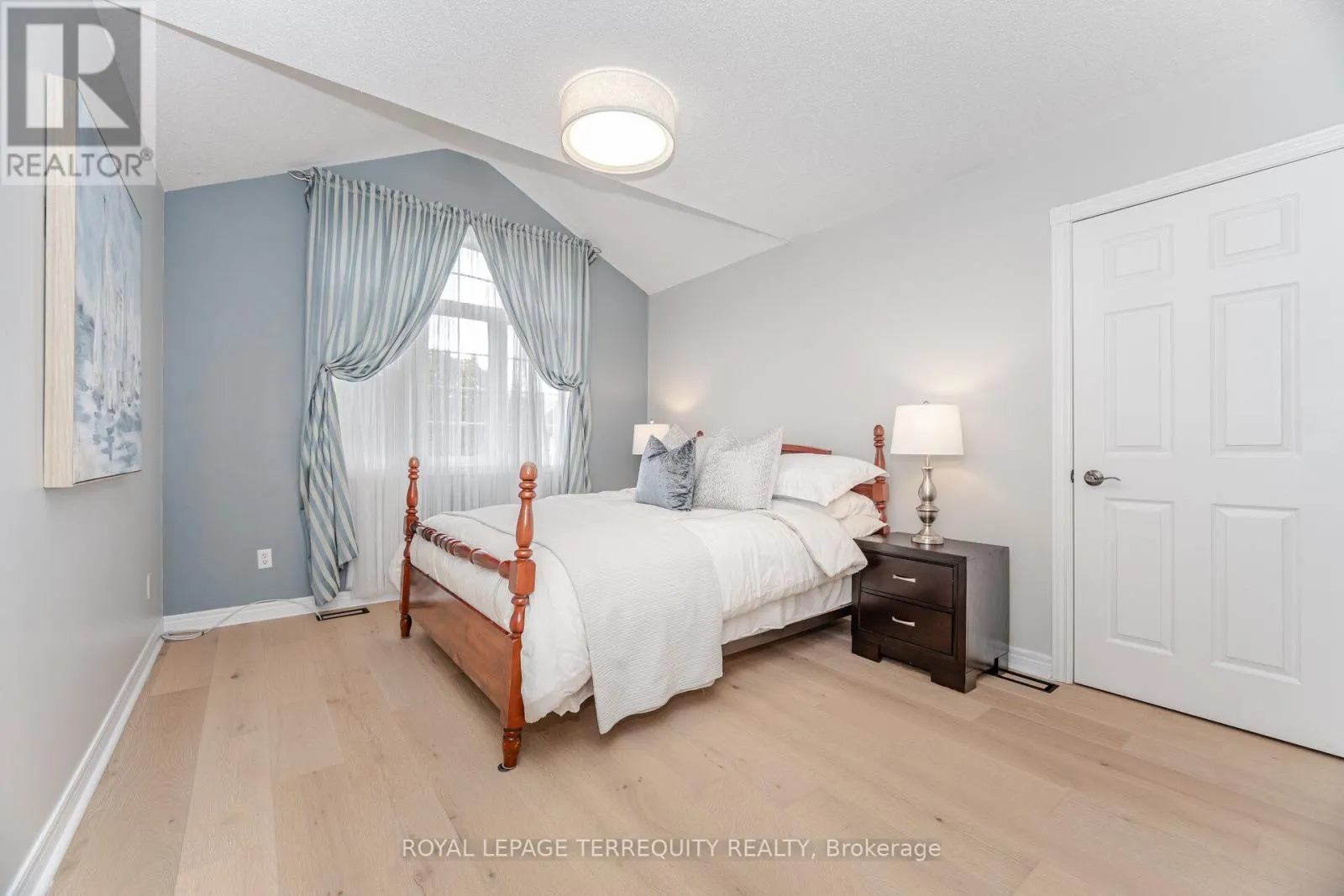 43 BLACK WALNUT DRIVE