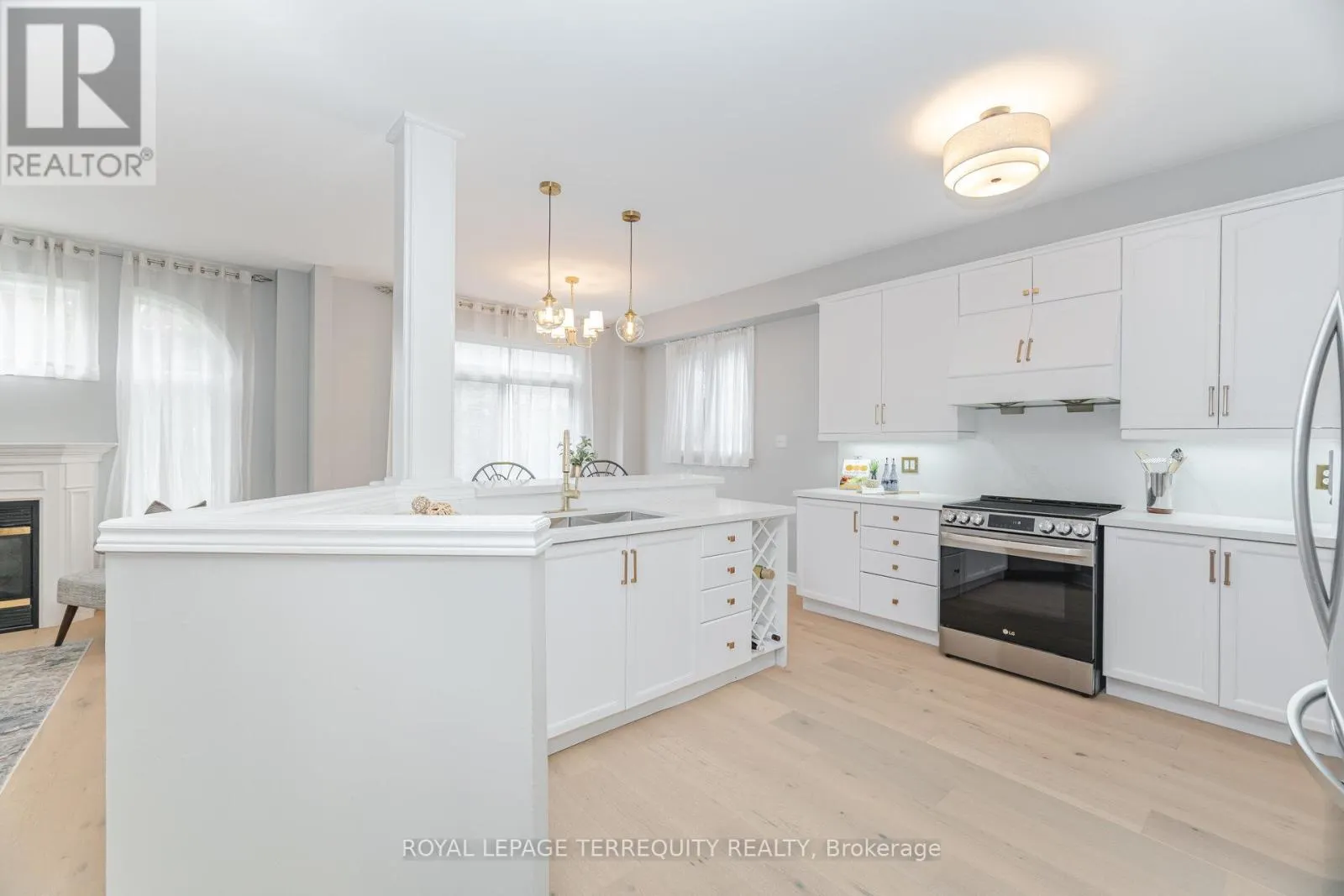 43 BLACK WALNUT DRIVE