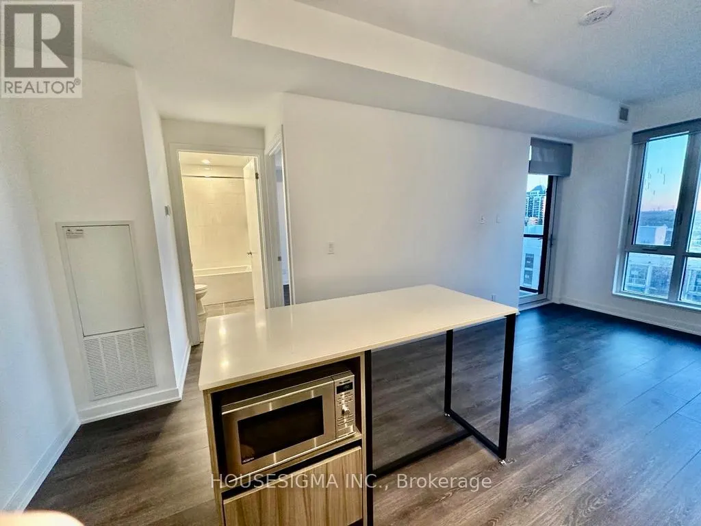 912 - 7950 BATHURST STREET