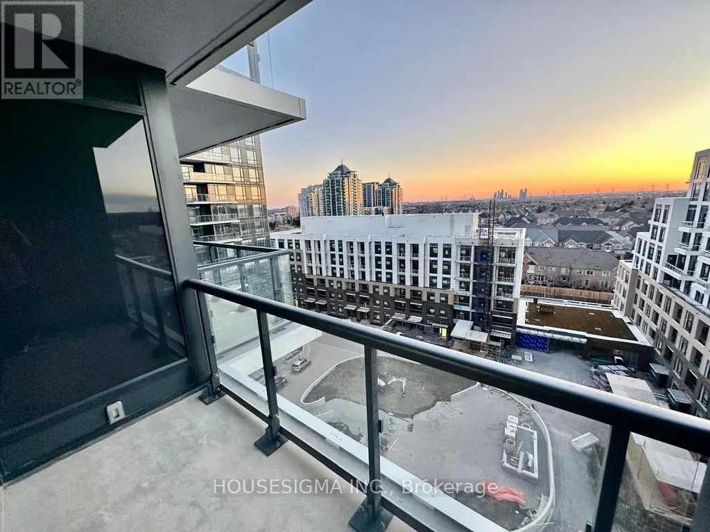 912 - 7950 BATHURST STREET