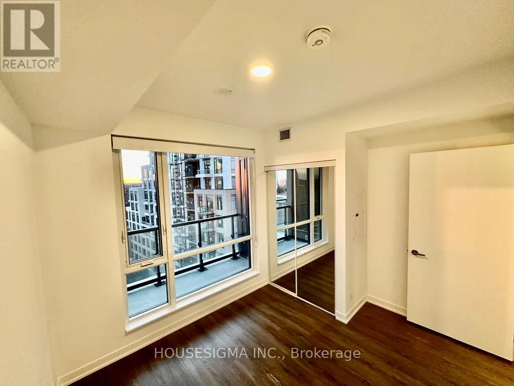 912 - 7950 BATHURST STREET