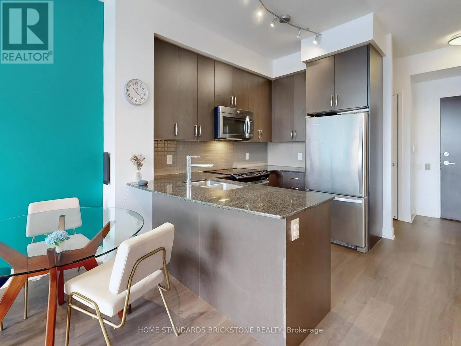 427 - 7608 YONGE STREET