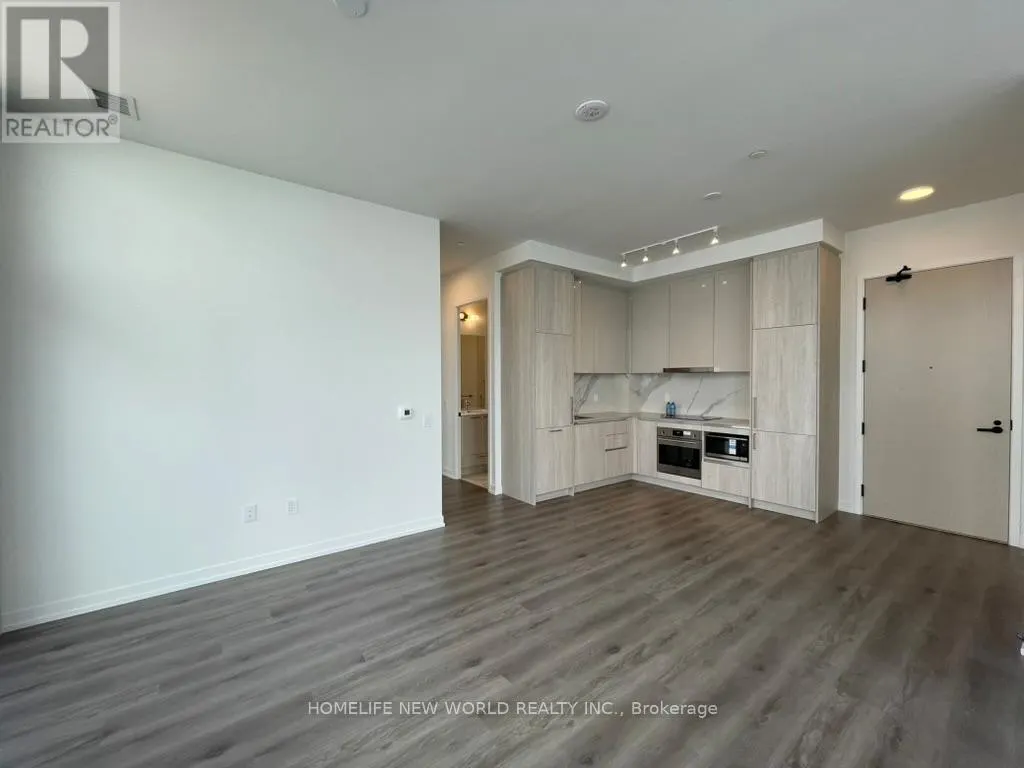 PH106 - 225 COMMERCE STREET