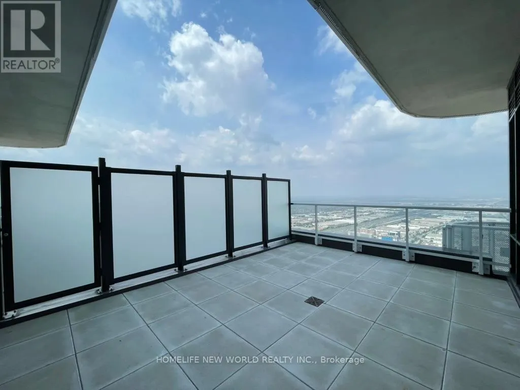 PH106 - 225 COMMERCE STREET