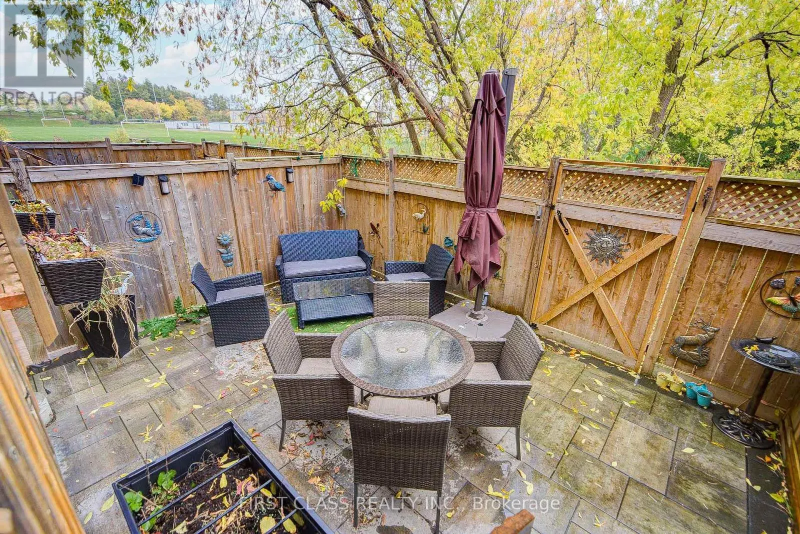 35 THOMAS FOSTER STREET