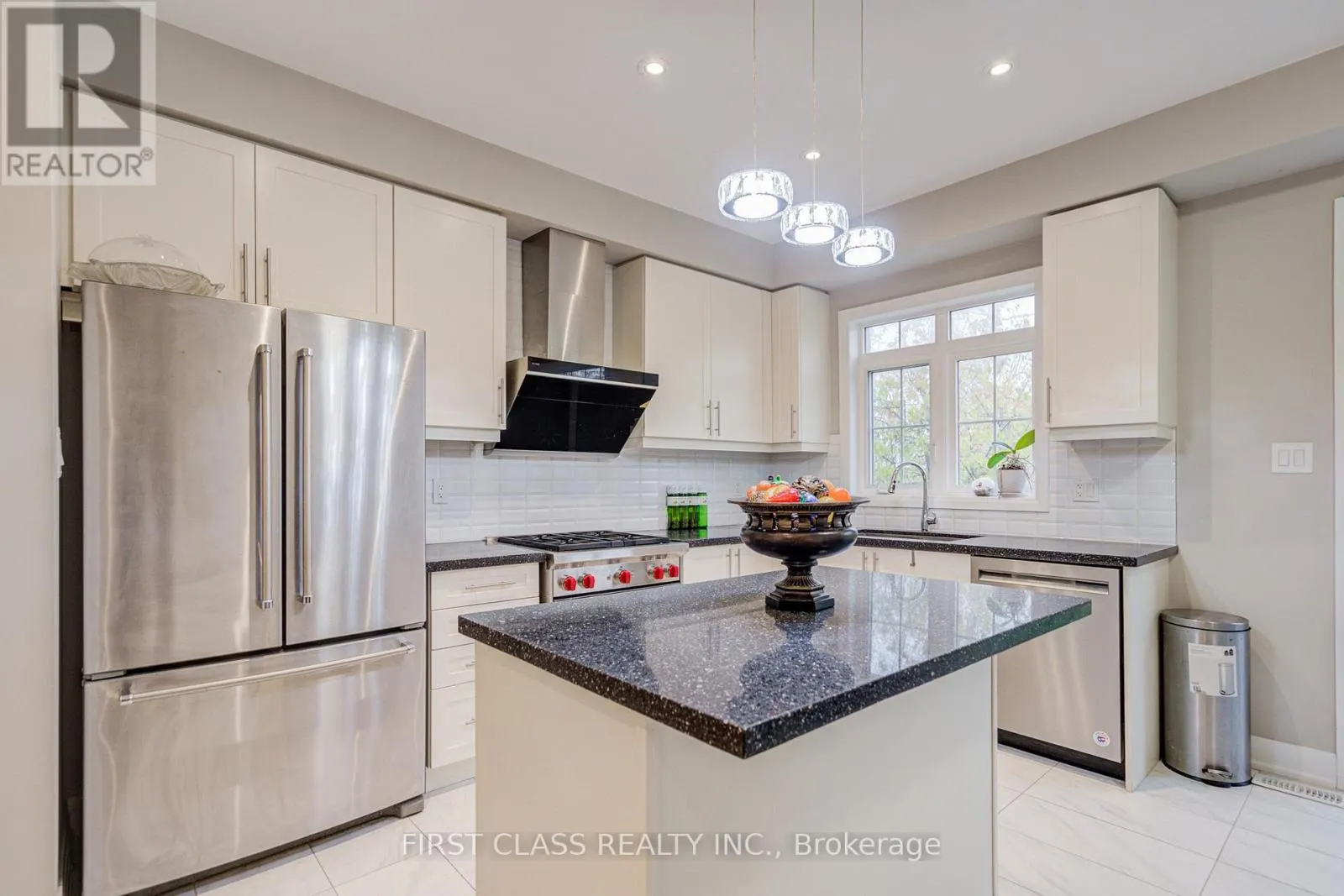 35 THOMAS FOSTER STREET