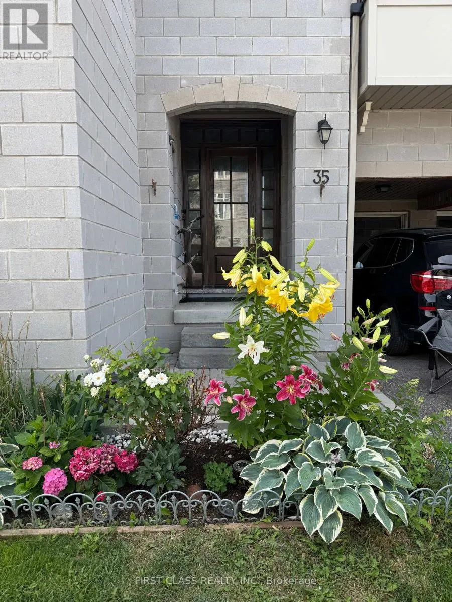 35 THOMAS FOSTER STREET