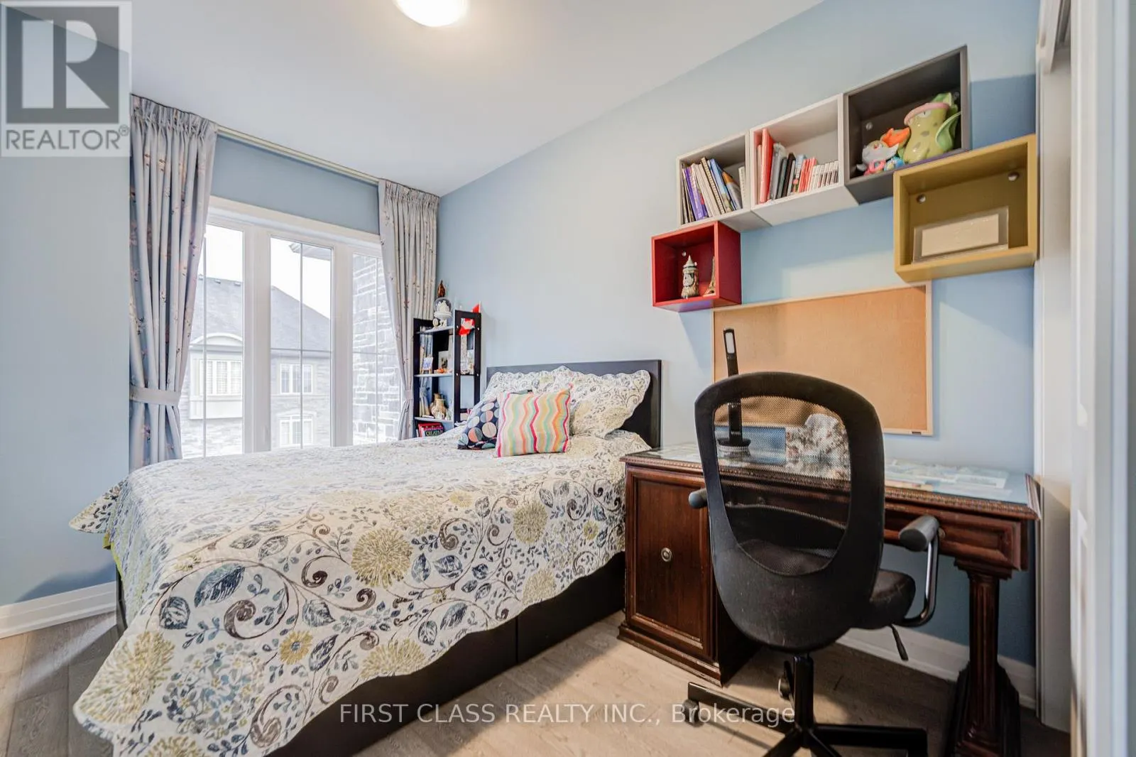 35 THOMAS FOSTER STREET