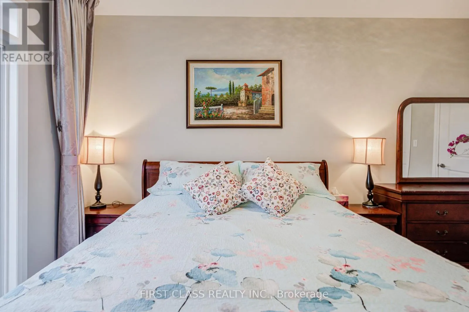 35 THOMAS FOSTER STREET