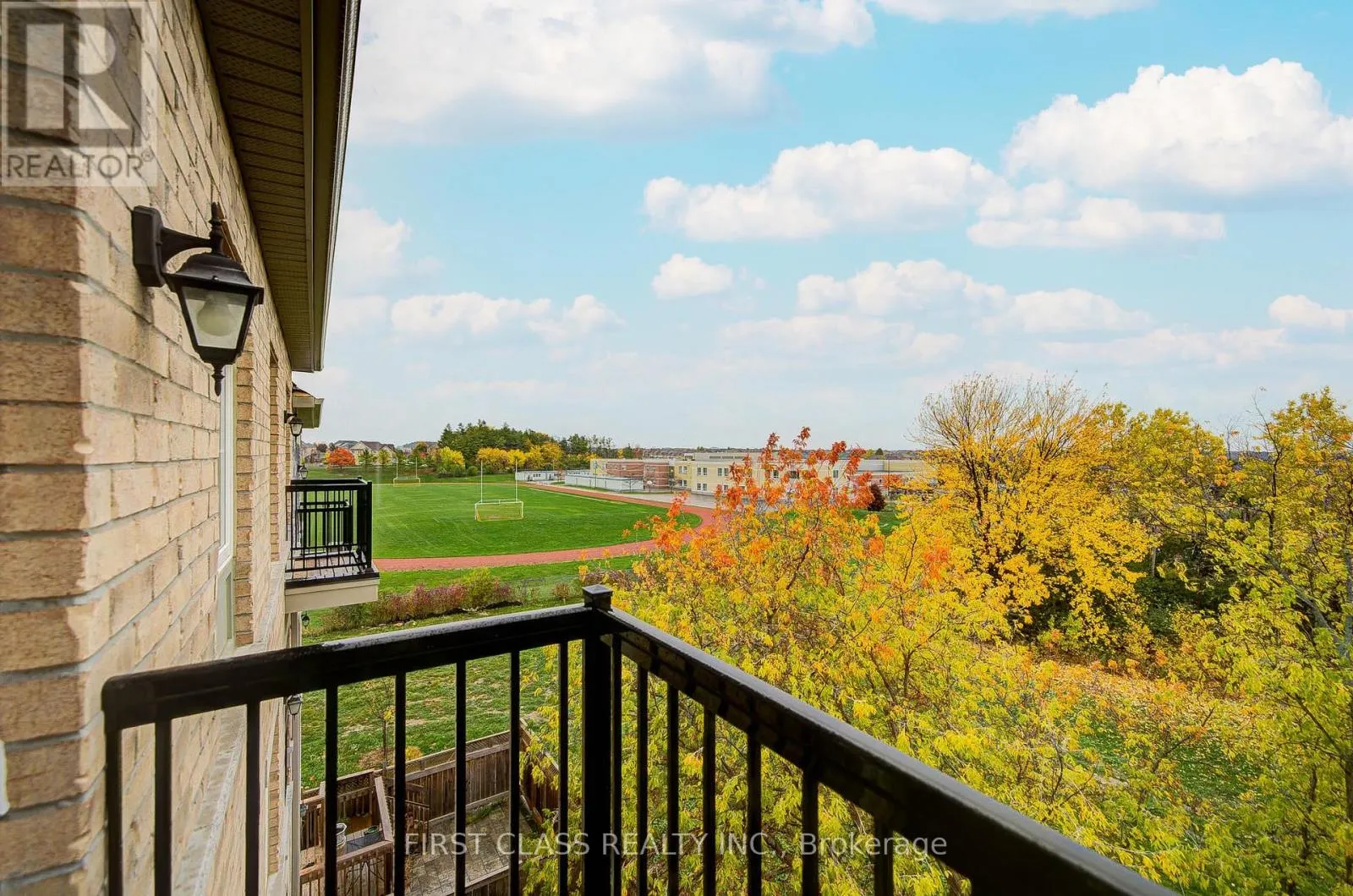 35 THOMAS FOSTER STREET