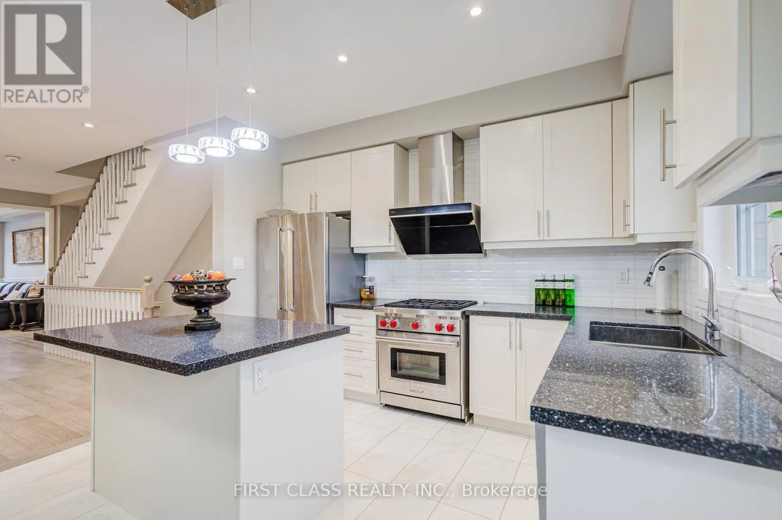 35 THOMAS FOSTER STREET