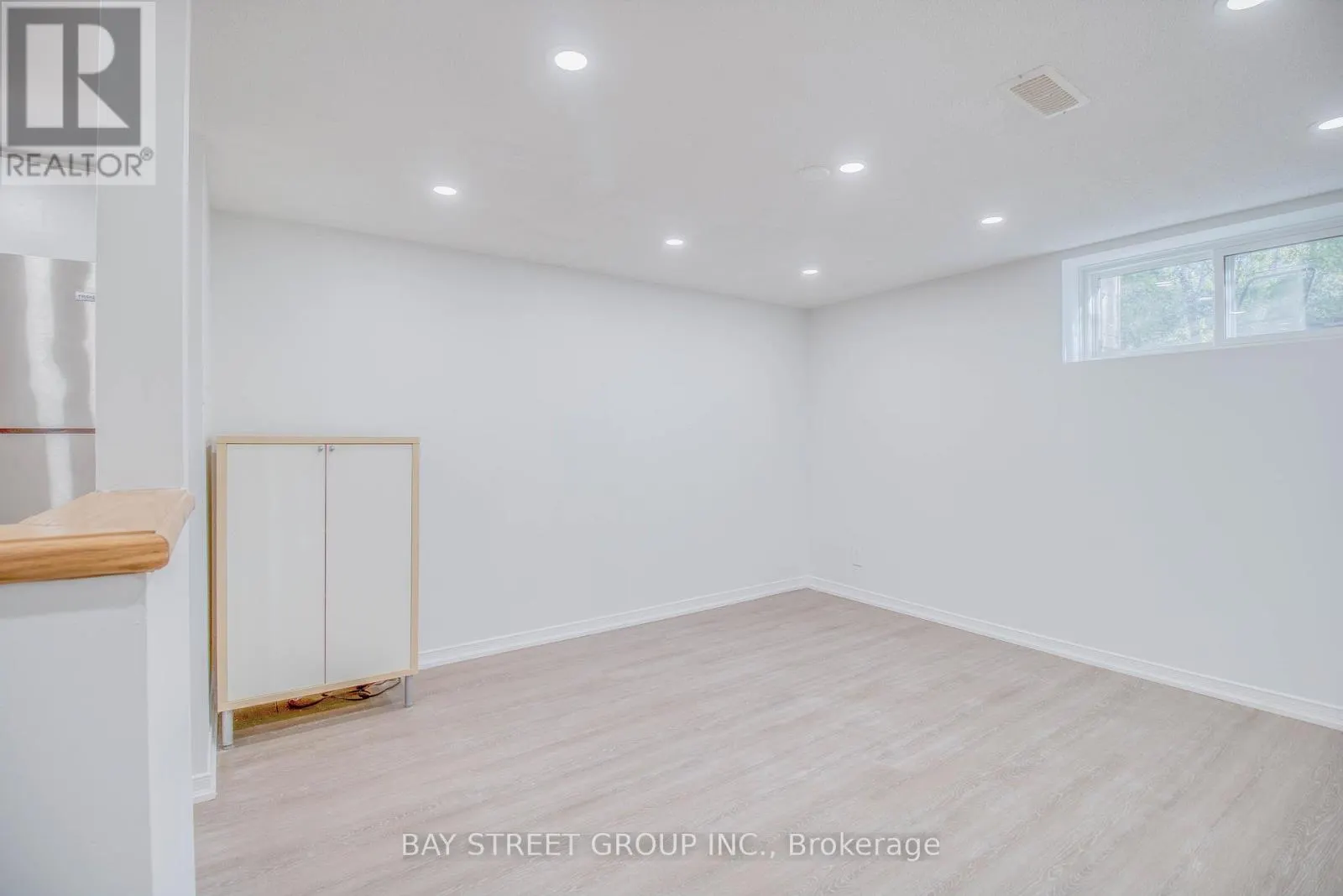 BASEMENT #2 - 65 DAVIS ROAD N