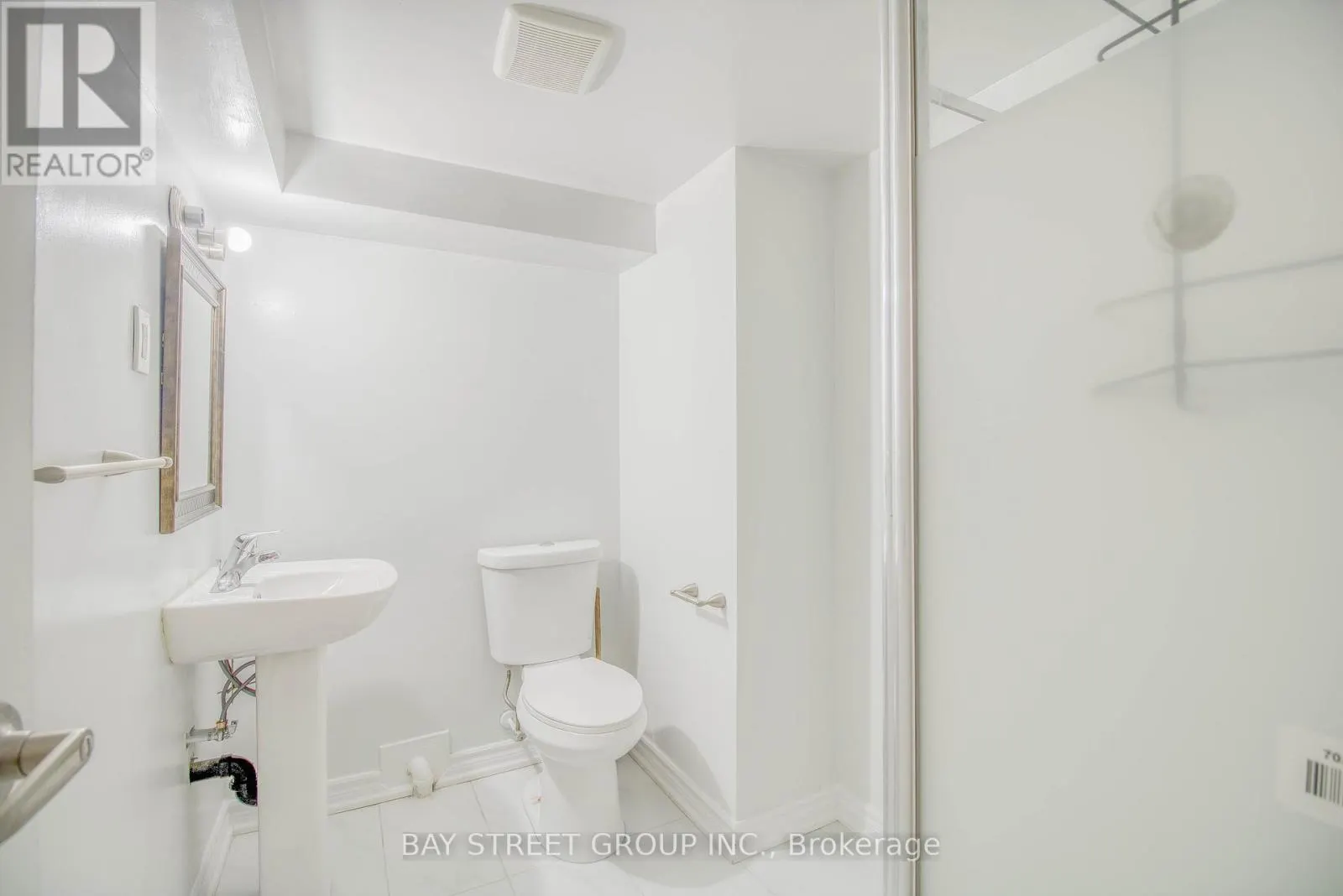 BASEMENT #1 - 65 DAVIS ROAD N