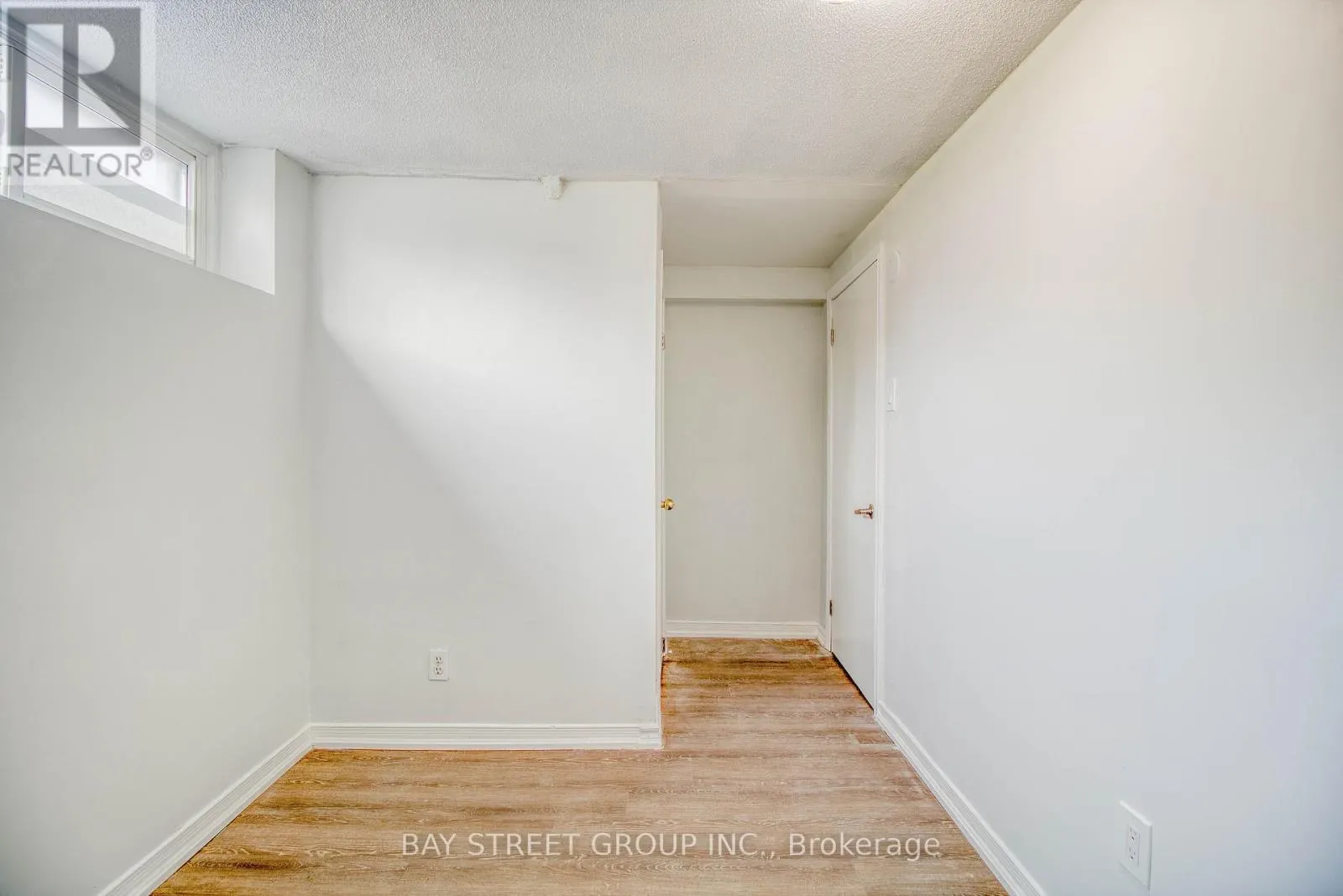 BASEMENT #1 - 65 DAVIS ROAD N