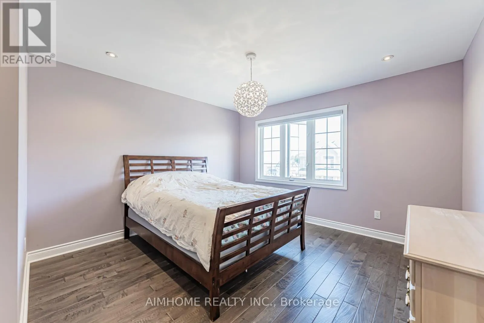 986 WILBUR PIPHER CIRCLE