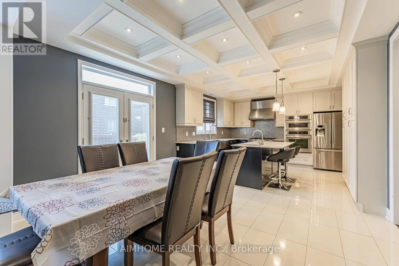 986 WILBUR PIPHER CIRCLE