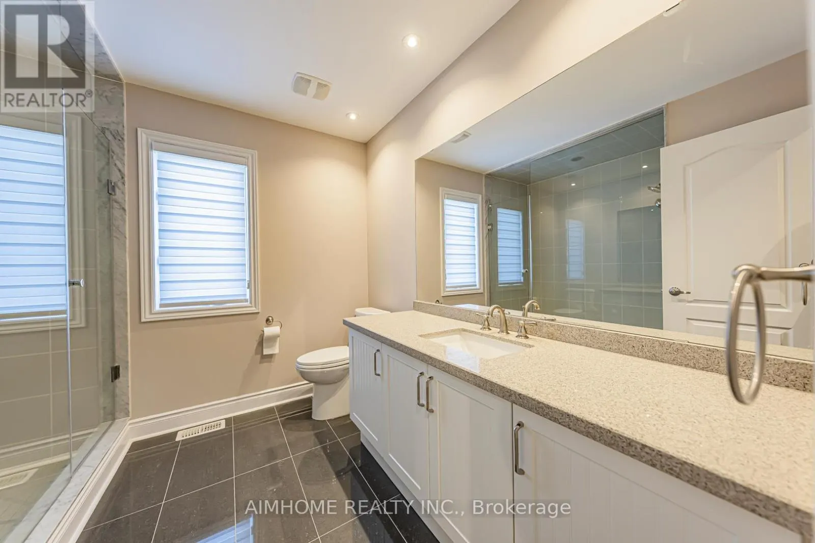 986 WILBUR PIPHER CIRCLE