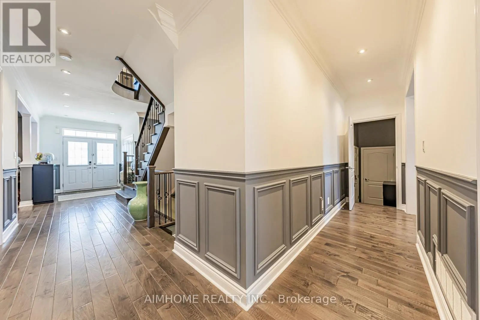 986 WILBUR PIPHER CIRCLE