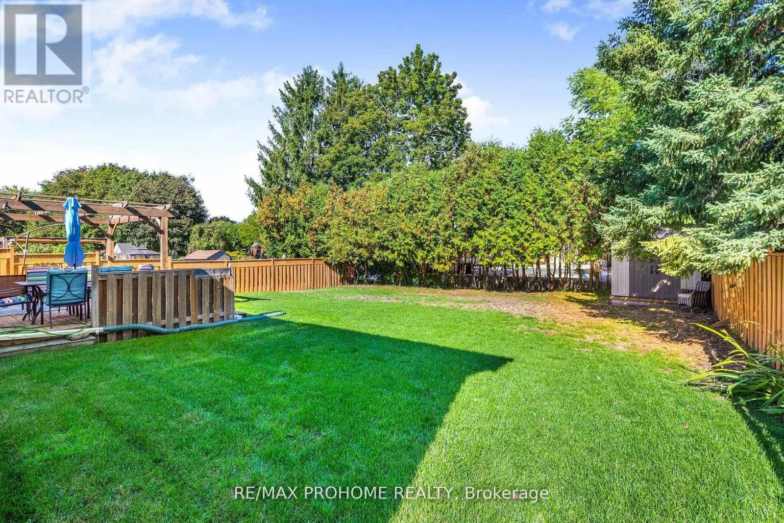 32 SIR BEDEVERE PLACE