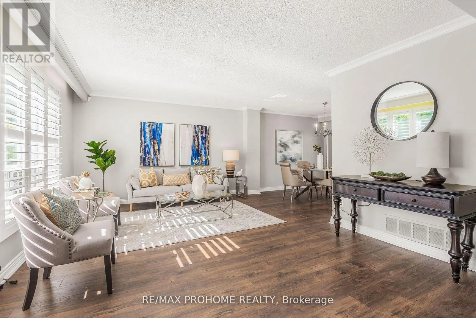 32 SIR BEDEVERE PLACE