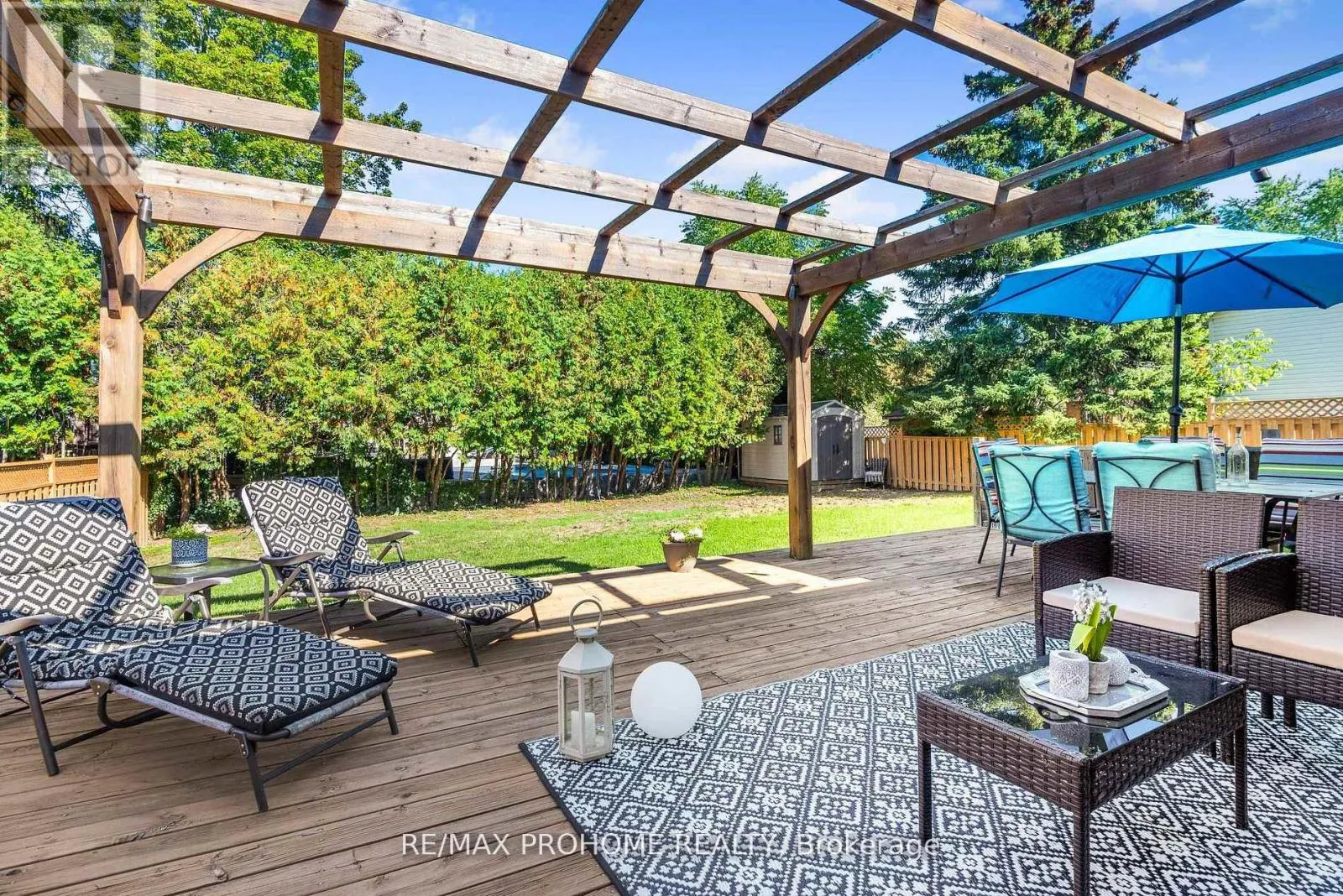 32 SIR BEDEVERE PLACE