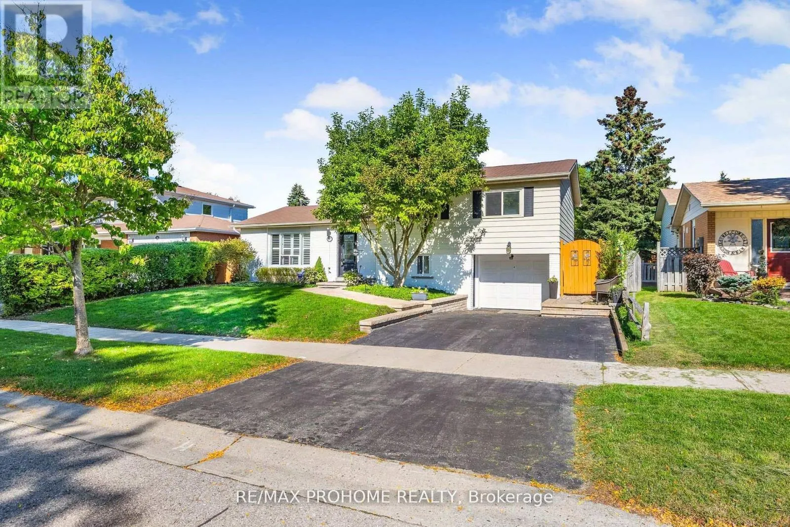 32 SIR BEDEVERE PLACE