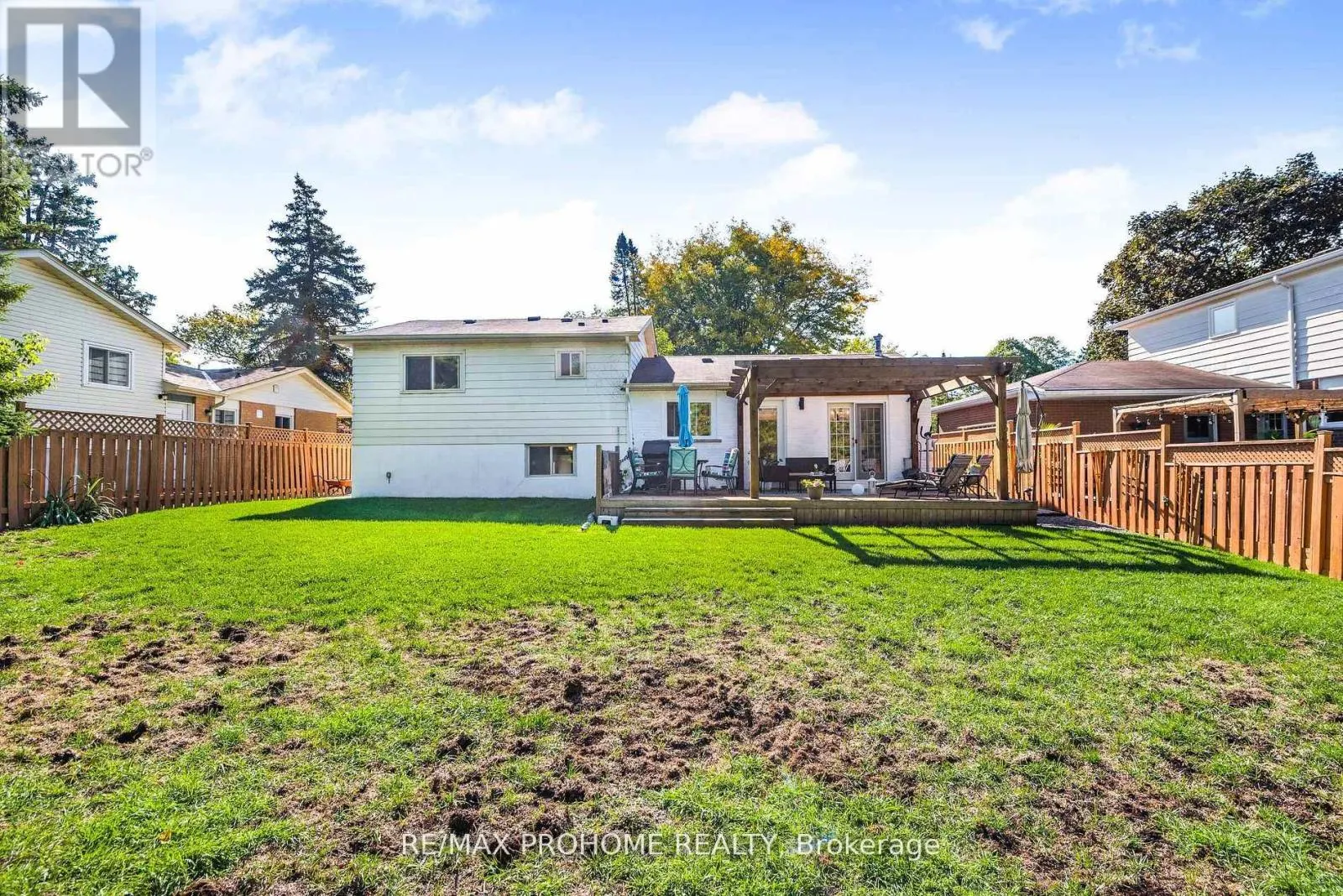 32 SIR BEDEVERE PLACE