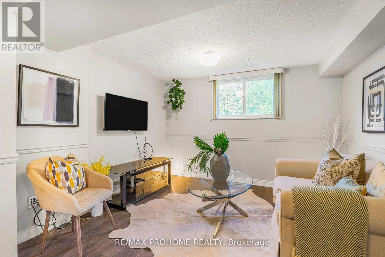 32 SIR BEDEVERE PLACE