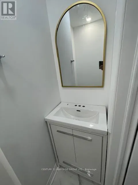 231 BLUE GRASS BOULEVARD