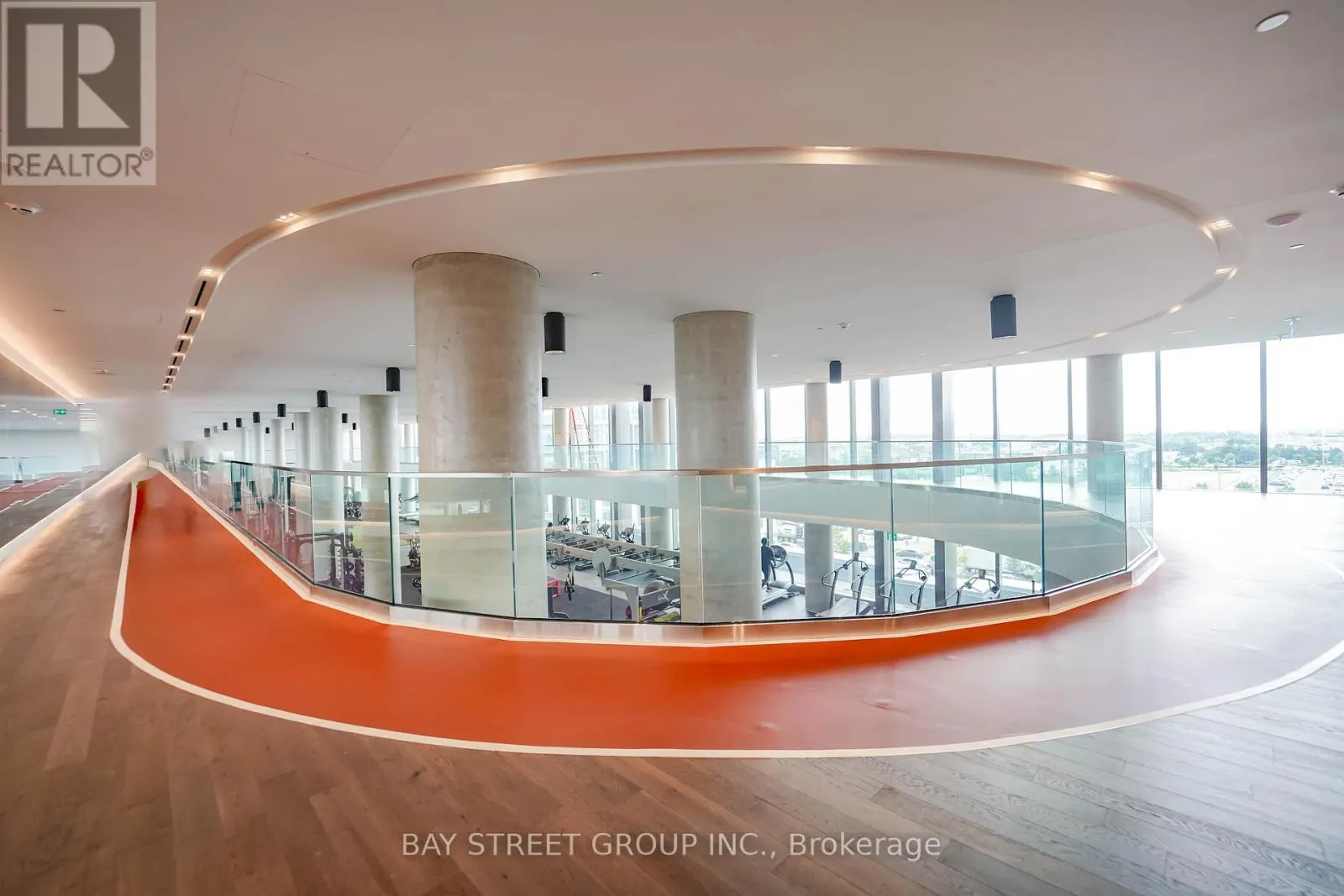 4512 - 1000 PORTAGE PARKWAY