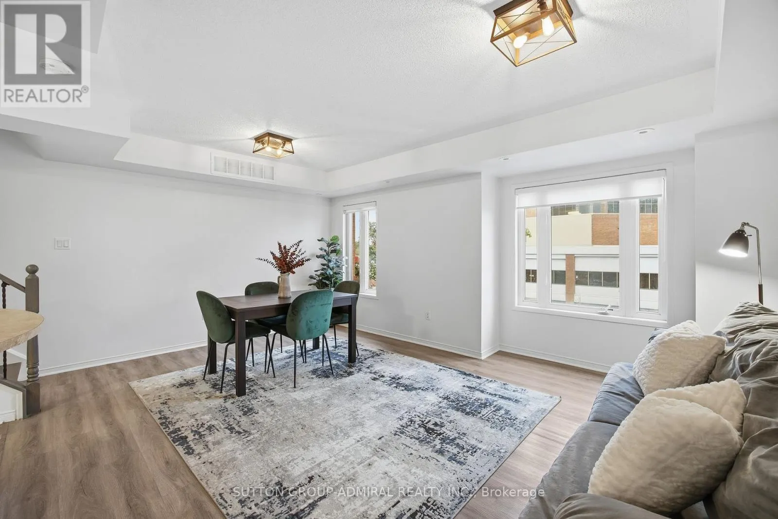 216 - 308 JOHN STREET