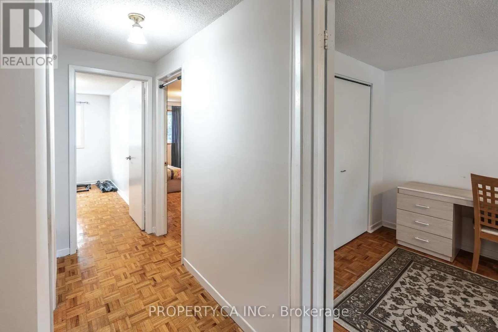 23 - 40 CASTLE ROCK DRIVE