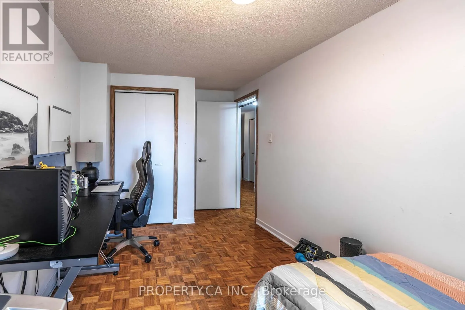 23 - 40 CASTLE ROCK DRIVE