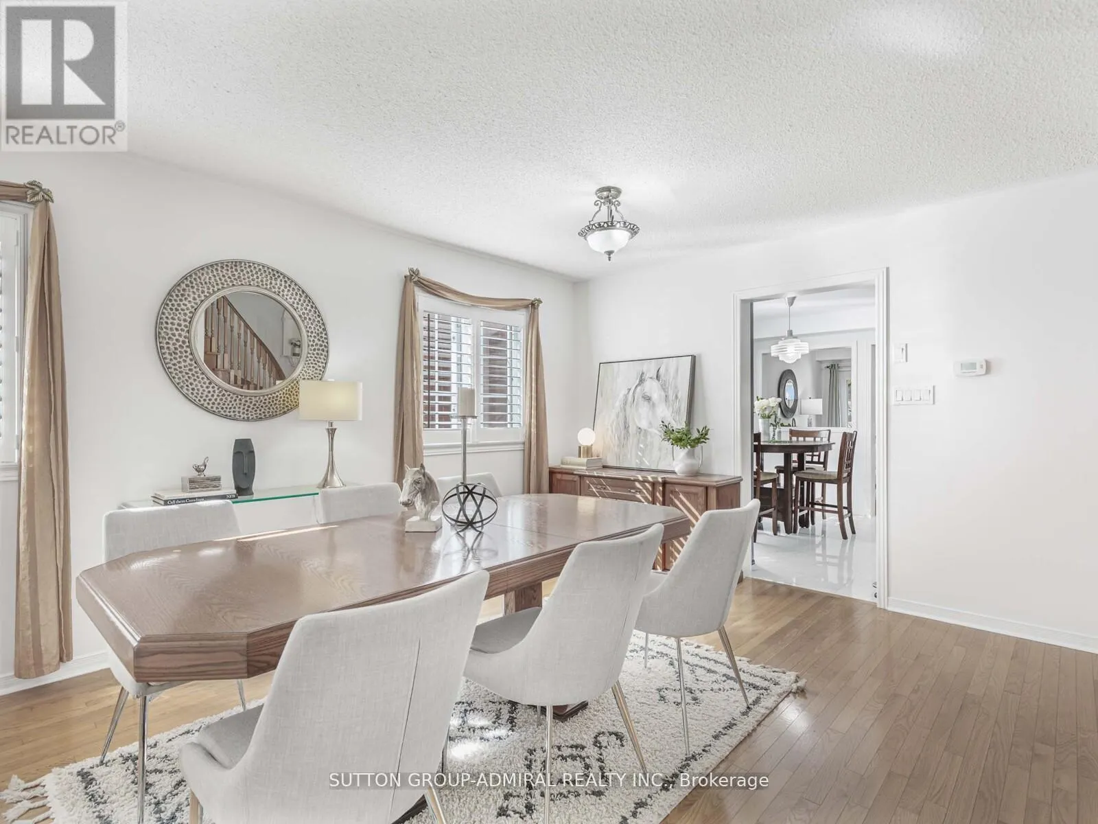 185 FOXFIELD CRESCENT