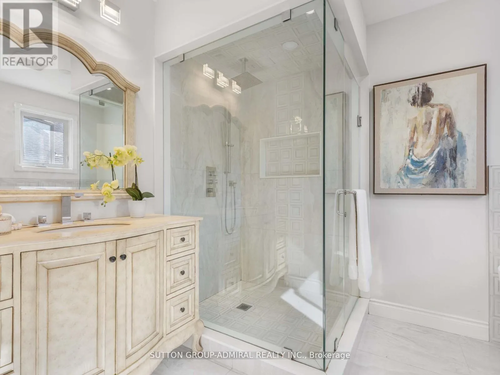 185 FOXFIELD CRESCENT