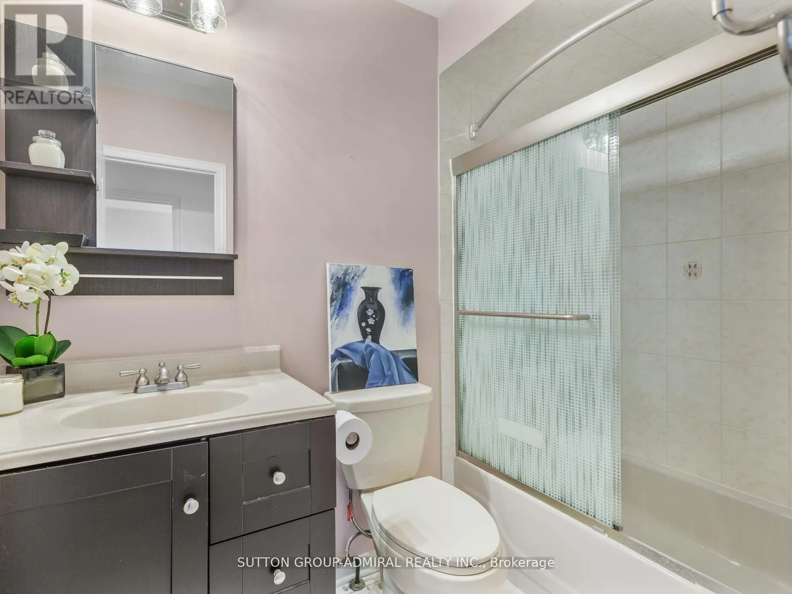 185 FOXFIELD CRESCENT