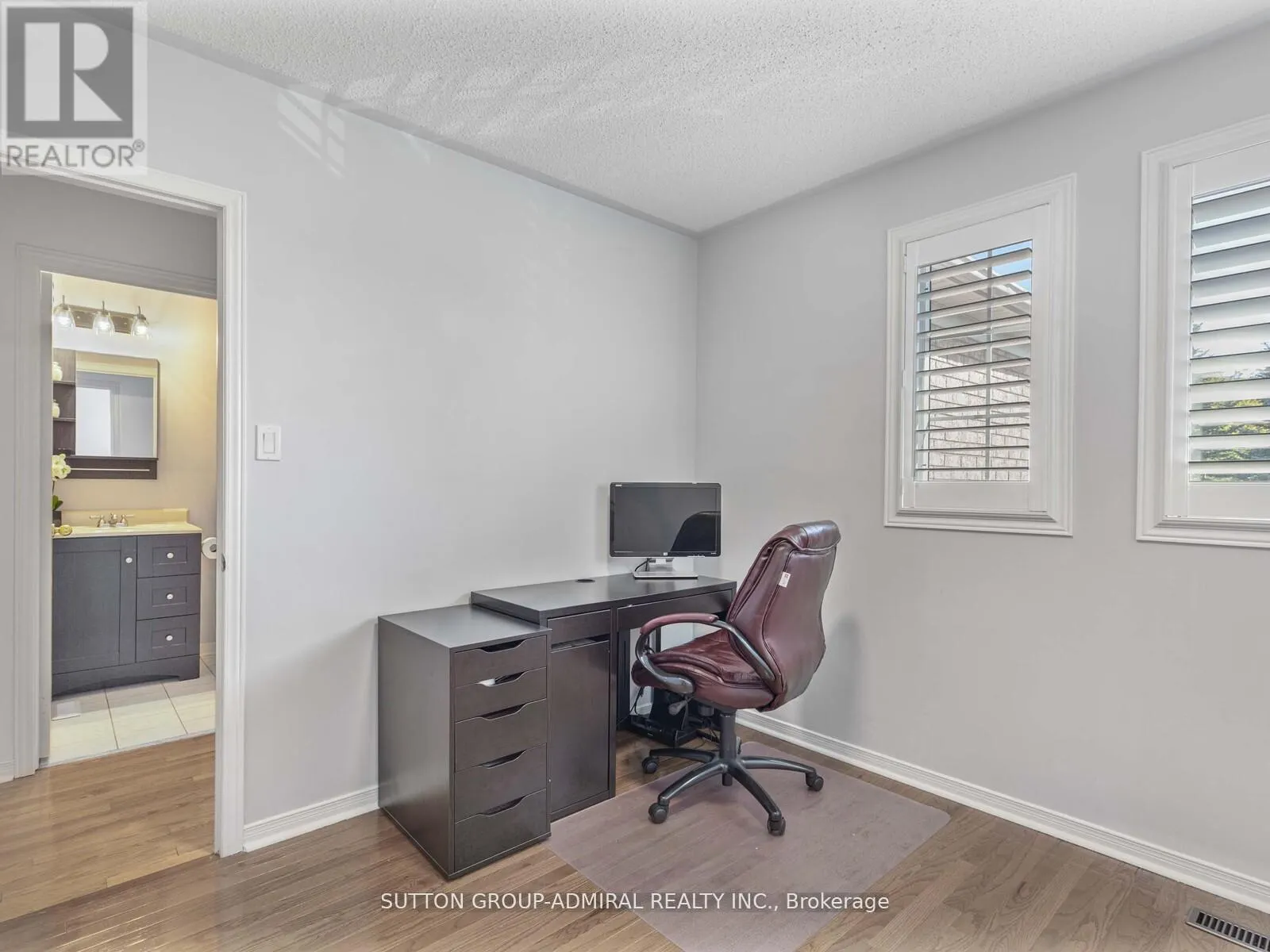 185 FOXFIELD CRESCENT