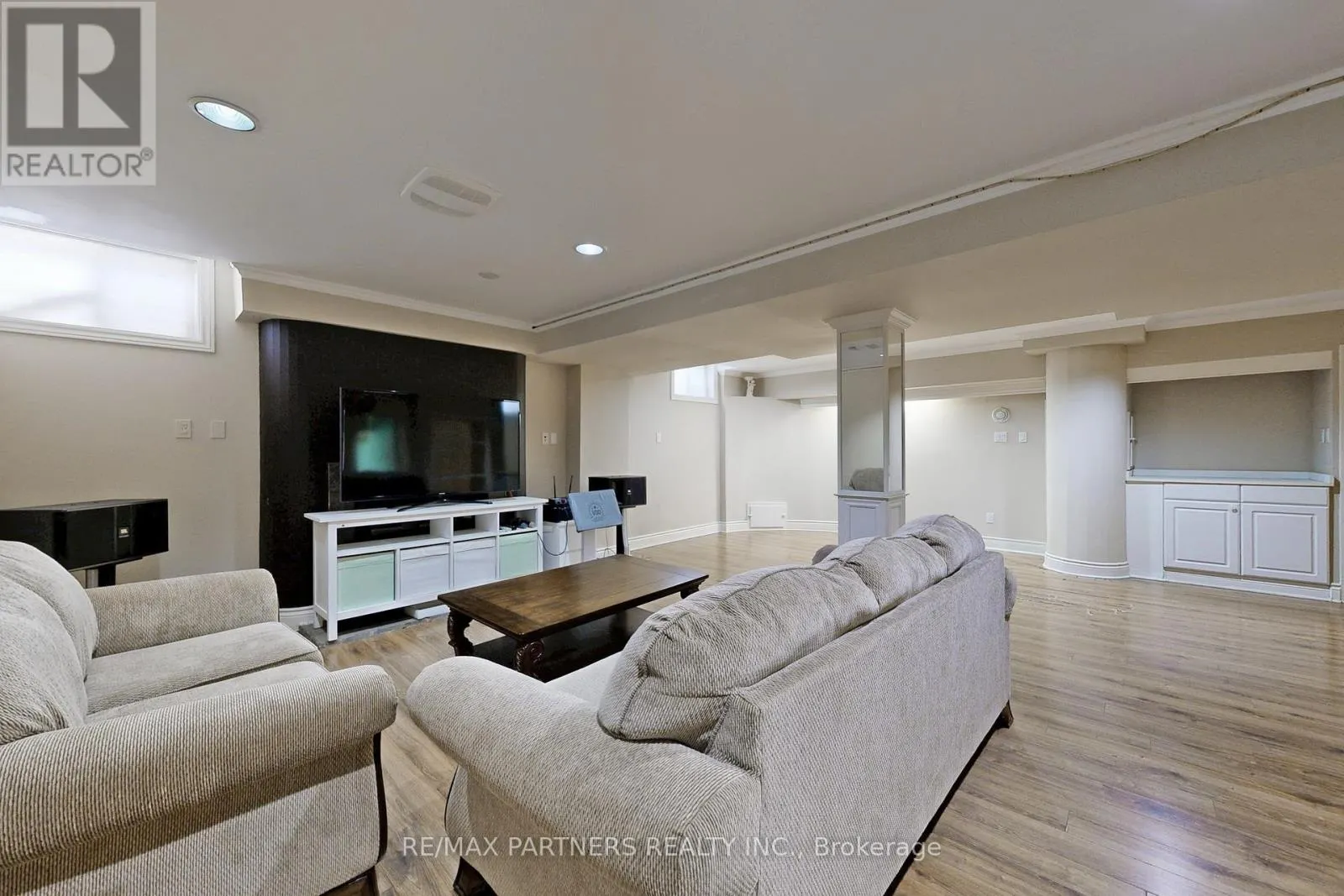 46 GREEN ASH CRESCENT