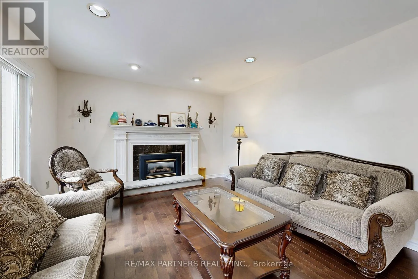 46 GREEN ASH CRESCENT