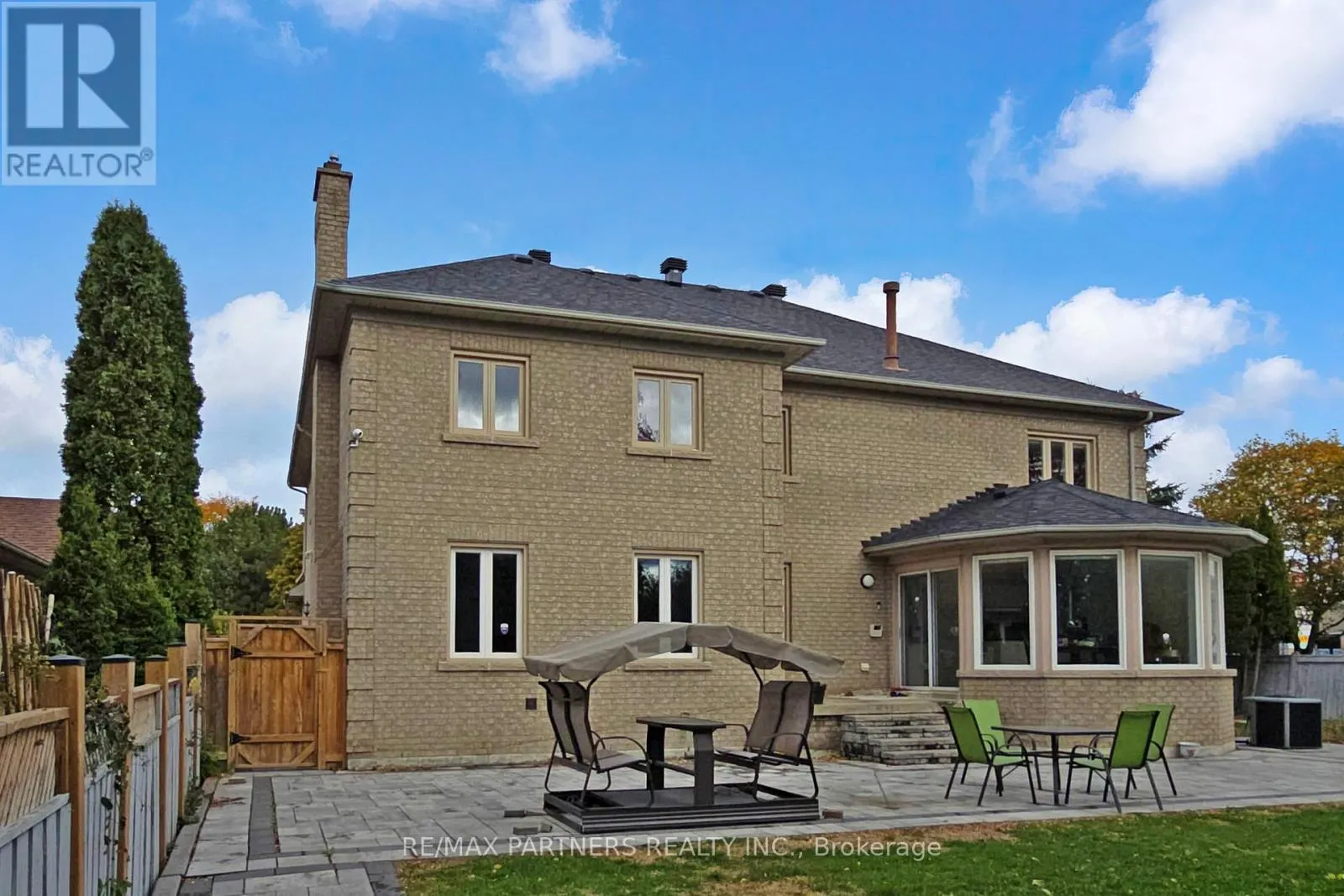 46 GREEN ASH CRESCENT