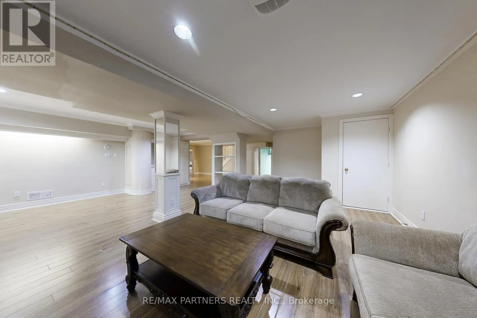 46 GREEN ASH CRESCENT