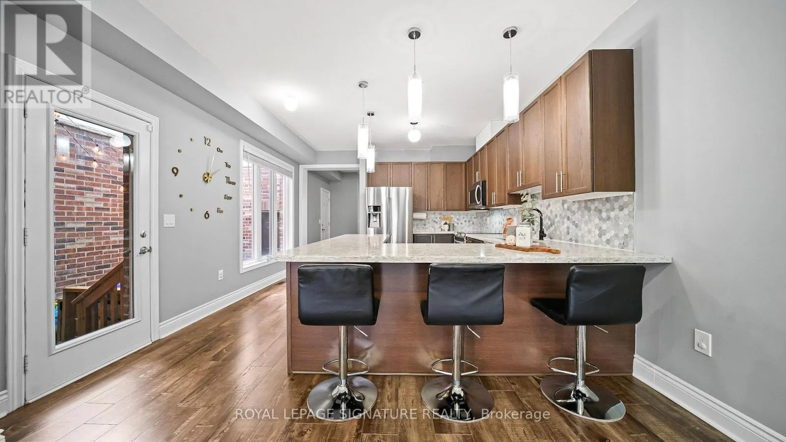 65 KINGSMERE CRESCENT